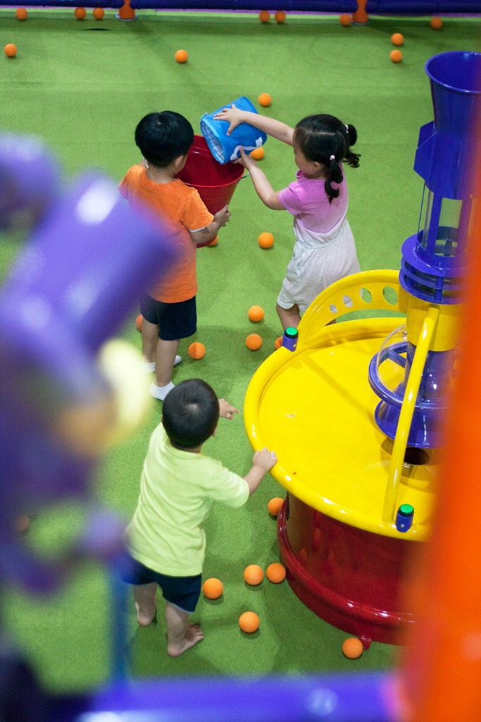 kids playing in jumpin jax preschool in paramus new jersey