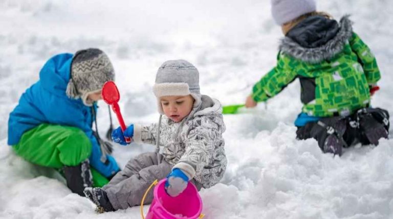 How to Keep Kids Active in Winter: A Challenge for Parents | Paramus Daycare NJ